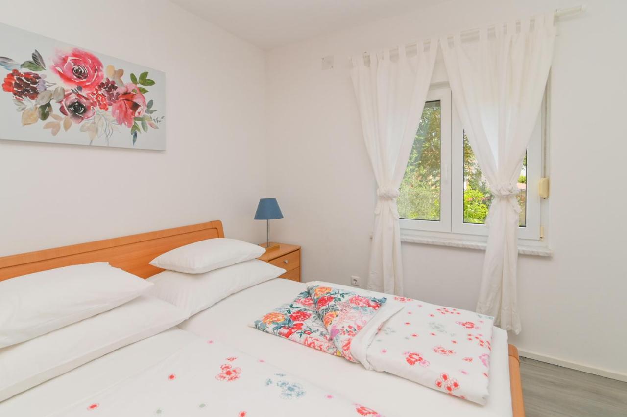 Apartments Basic Sveti Anton 88 Malinska Zewnętrze zdjęcie