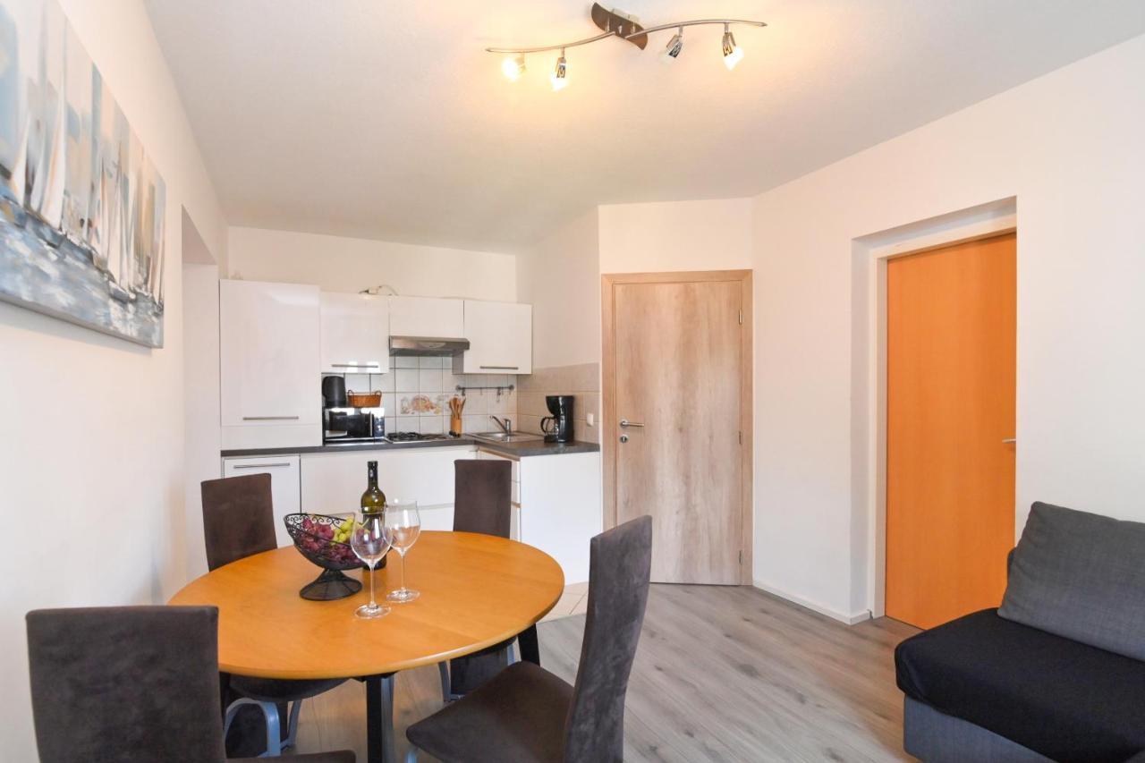 Apartments Basic Sveti Anton 88 Malinska Zewnętrze zdjęcie
