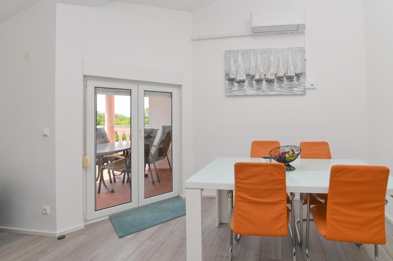 Apartments Basic Sveti Anton 88 Malinska Zewnętrze zdjęcie